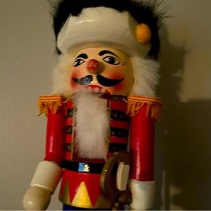 NUTCRACKER CHRISTMAS ISLAND ITEM